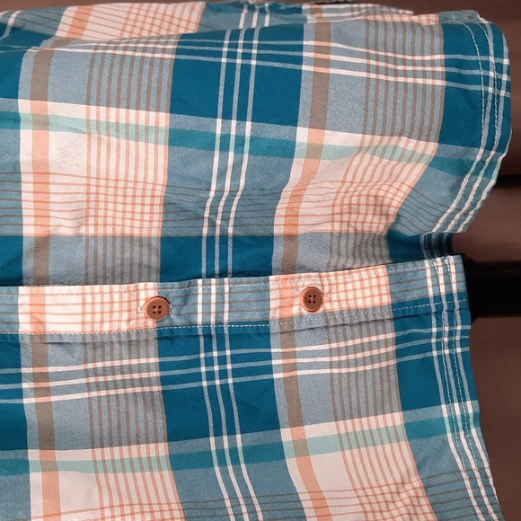 L.L.Bean teal plaid short sleeve beach cruiser button up top, size medium - Picture 6 of 11